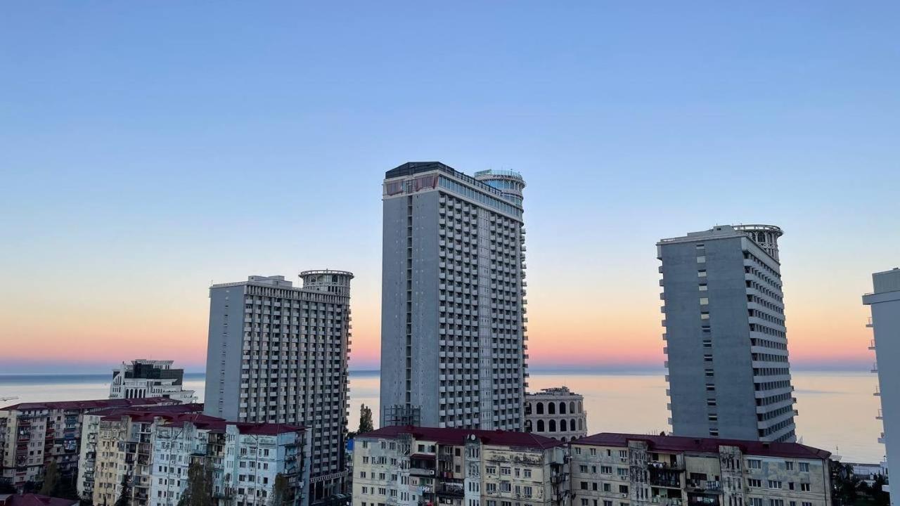 Ferienwohnung Pirosmani 18D, 14 Floor Batumi Exterior foto