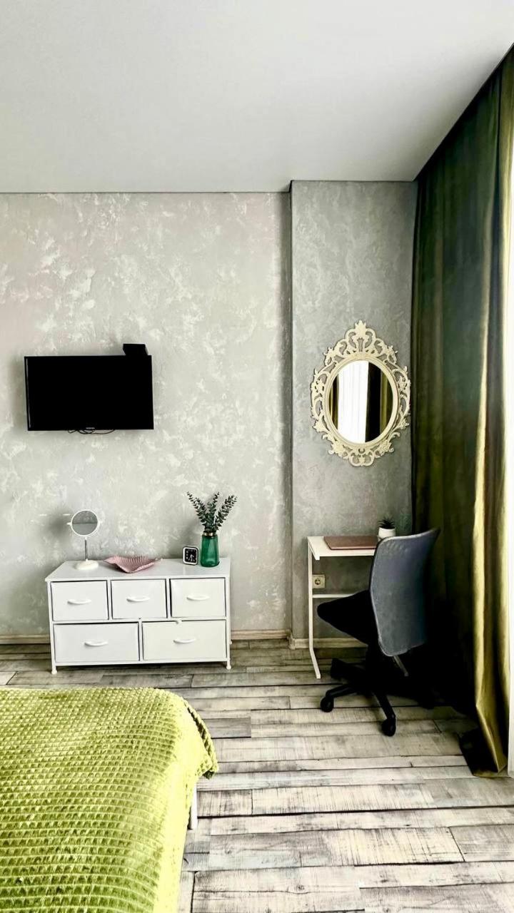 Ferienwohnung Pirosmani 18D, 14 Floor Batumi Exterior foto